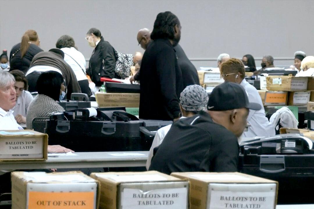 RNC Sues Detroit, Alleging City Did Not Hire Enough Republican Poll Watchers