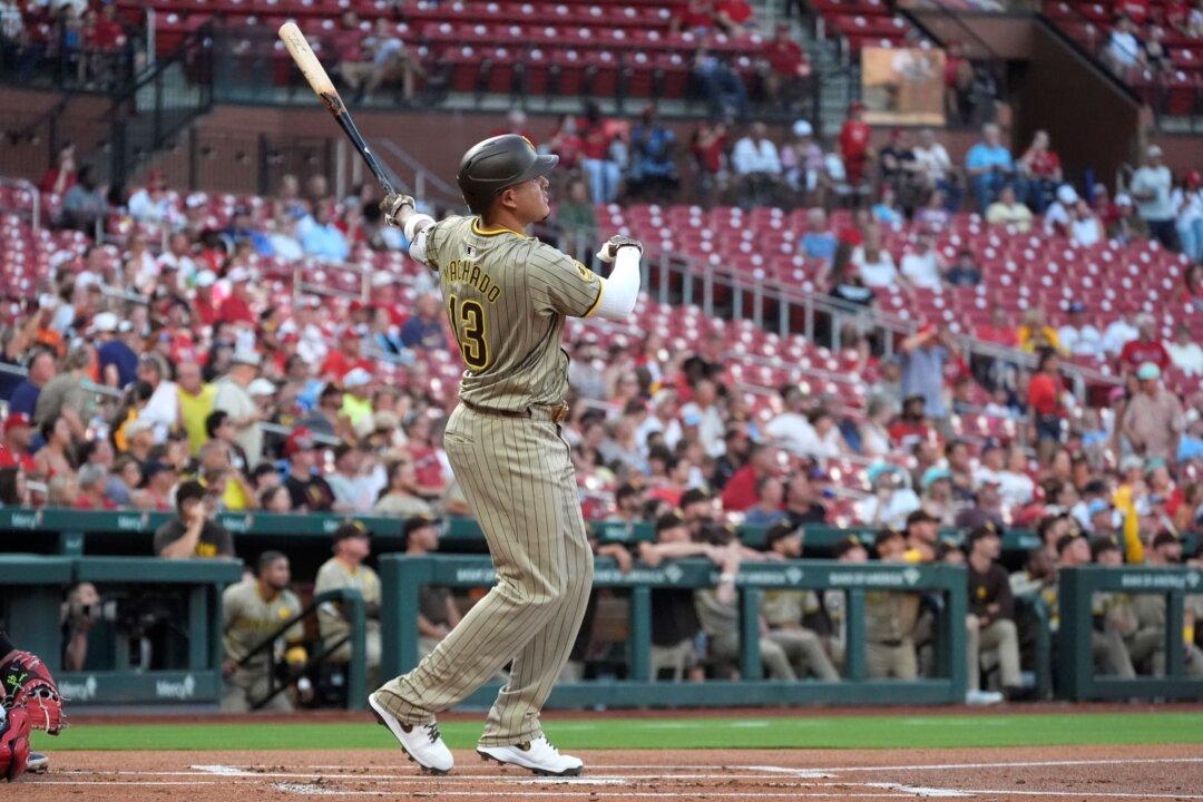 Machado, Merrill Drive in Three Runs Apiece as Padres Top Cardinals