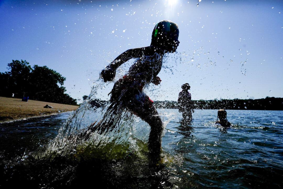 Wild Week of US Weather Includes Heat Wave, Tropical Storm, Landslide, Flash Flood, and Snow