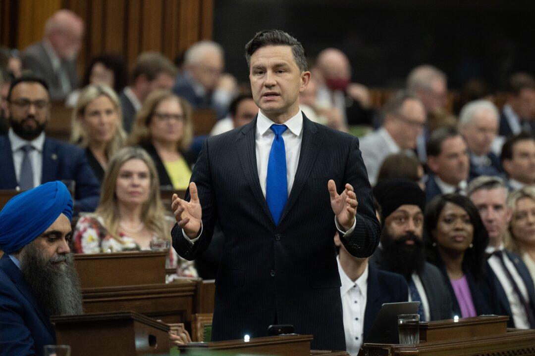 Poilievre Asks Singh to Drop Liberal Support and Trigger Fall Election