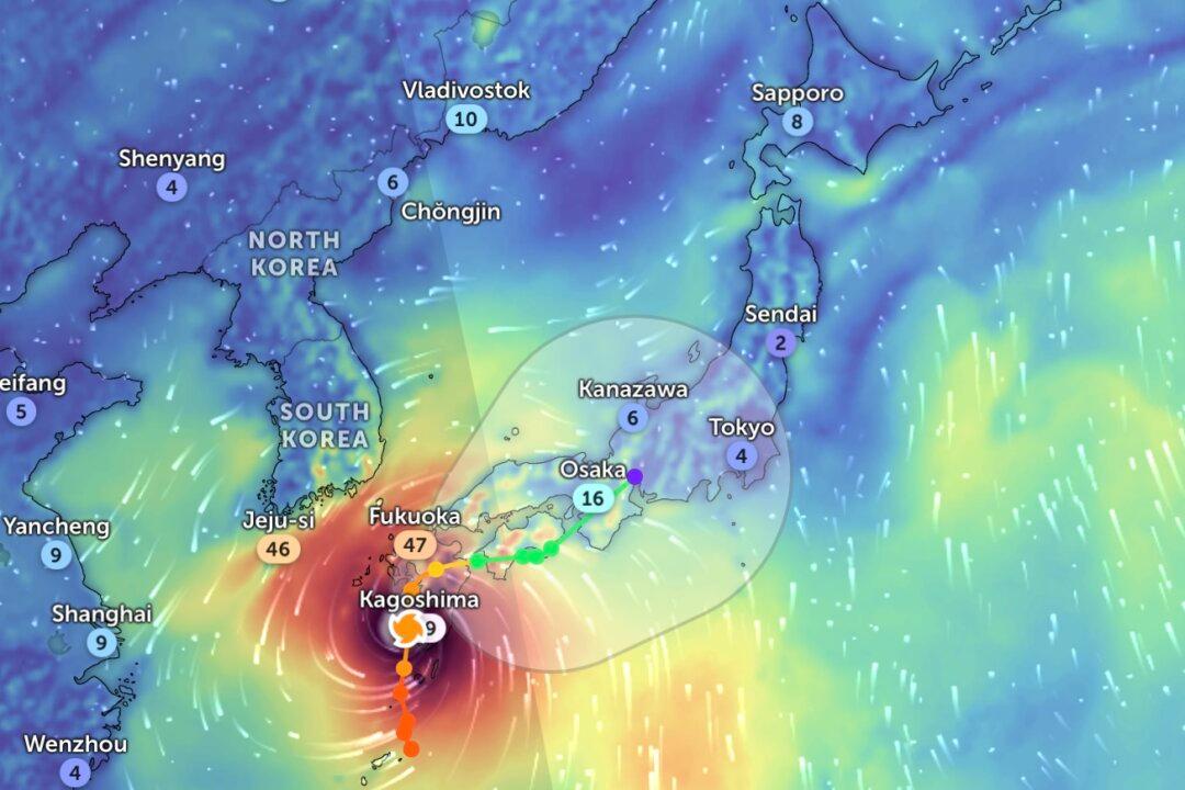 Typhoon Shanshan Makes Landfall in Japan, 3 Killed
