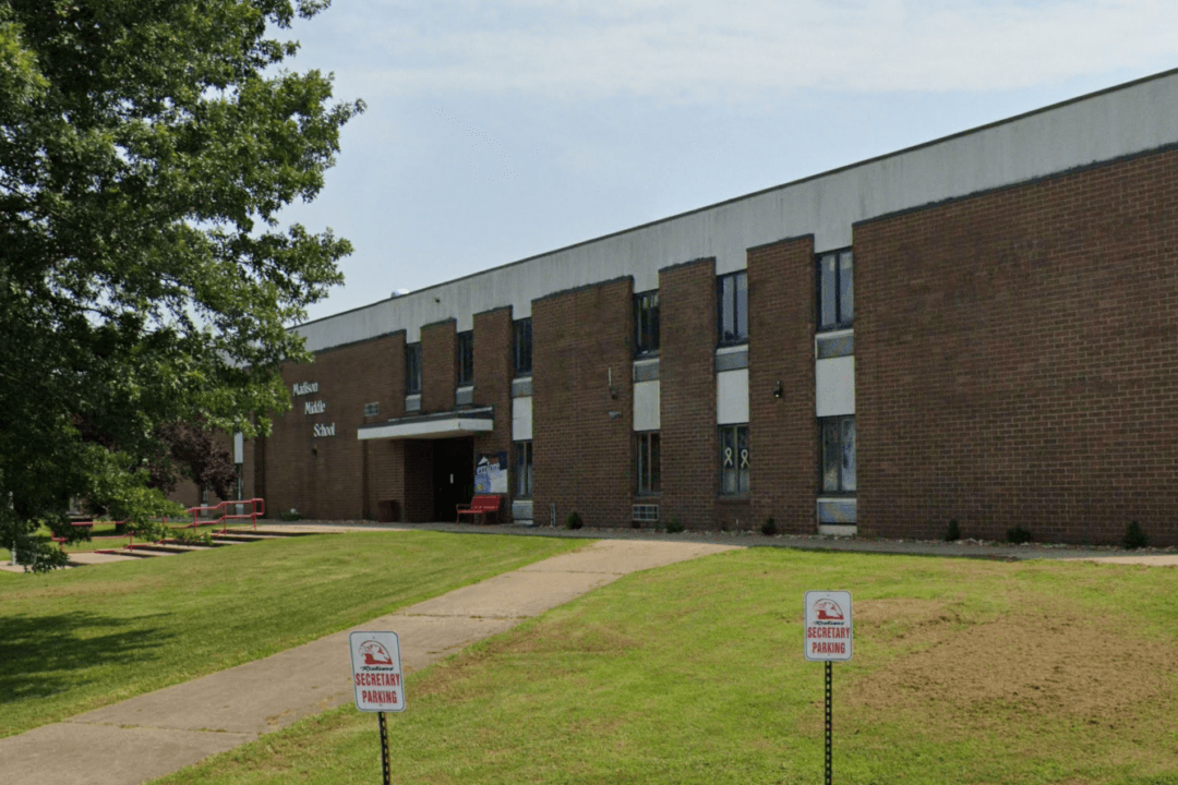 Middle School Football Player Dies From Head Injury During Practice