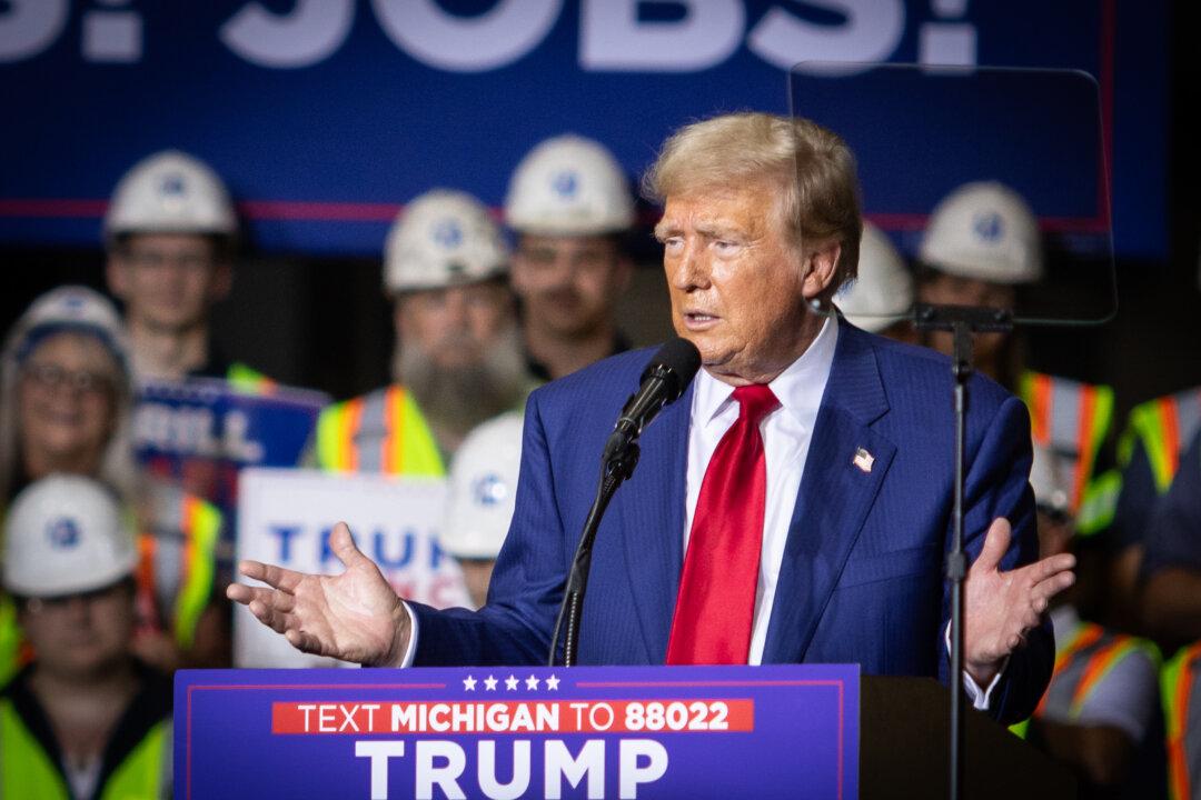 Trump’s Lawyers Again Ask Federal Court to Intervene in New York Case