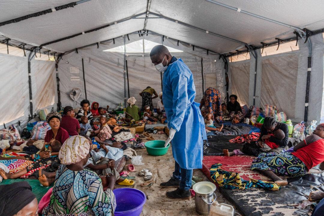 UK Reports Almost 400 Mpox Infections, 4 Clade 1b Cases