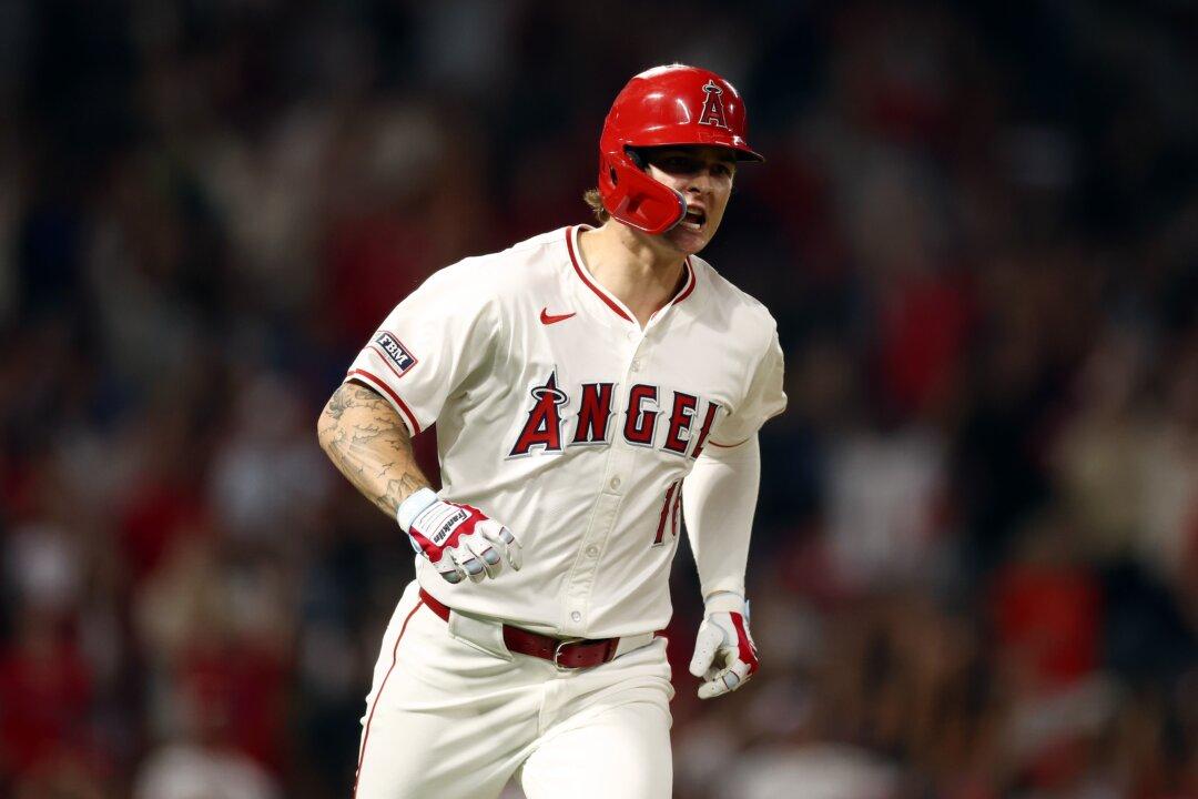 Mickey Moniak’s HR Lifts Angels Over Mariners