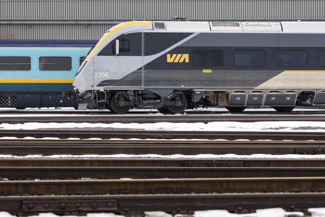 Transport Minister Vows to ‘Get to the Bottom’ of Via Rail Breakdown That Stranded Passengers for 10 Hours