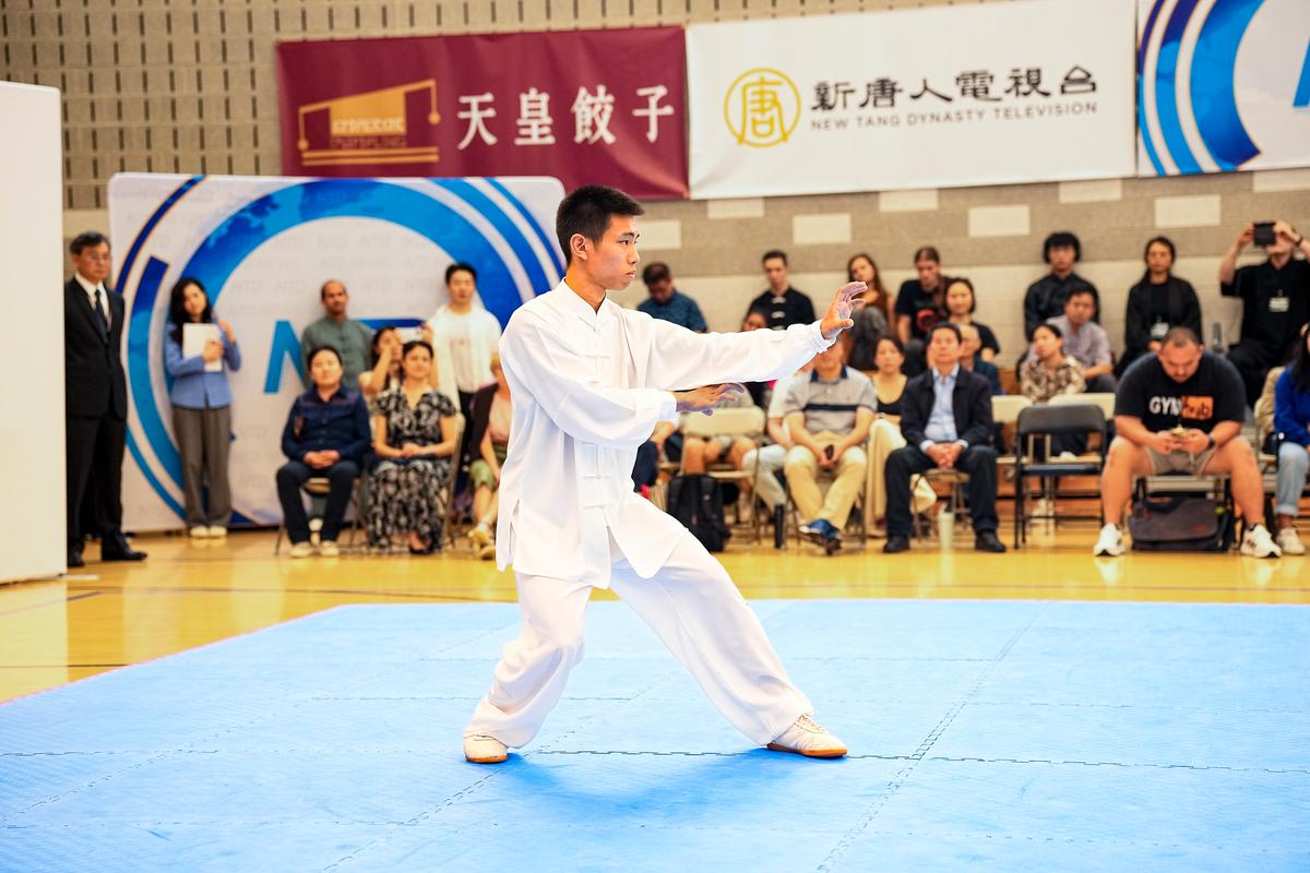 Gold Winner of NTD Martial Arts Competition: A Discipline Similar to Sword Making