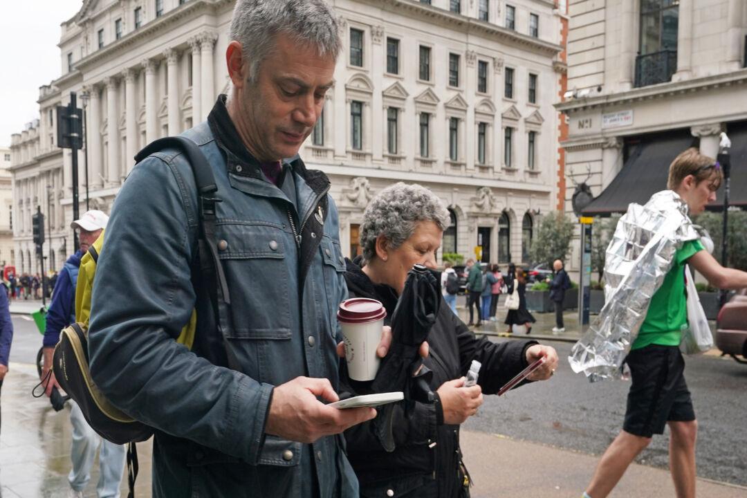 Government Crack Down on Phone Thieves After 150 Percent Spike in Cases