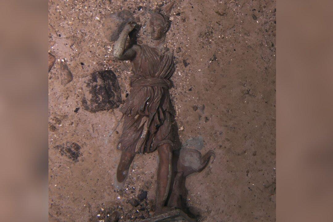 Titanic Expedition Yields Lost Bronze Statue, High-Resolution Photos, and Other Discoveries