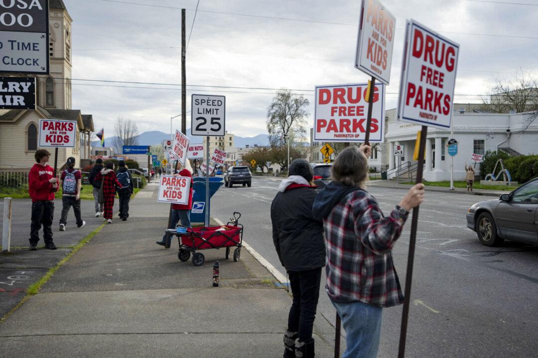 Drug Possession Becomes Illegal Again in Oregon as Decriminalization Law Expires