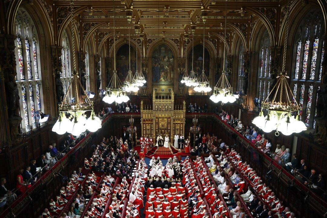 Government Seeks to Abolish Hereditary Peers