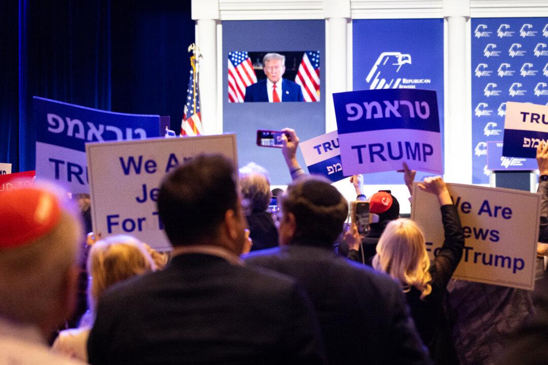 Trump Says He Will Help Israel Survive ‘for Thousands of Years’