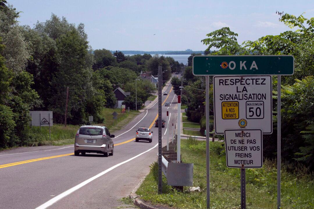 Illegal Dumping: Quebec Taking Soil Samples From Trucks Headed to Kanesatake