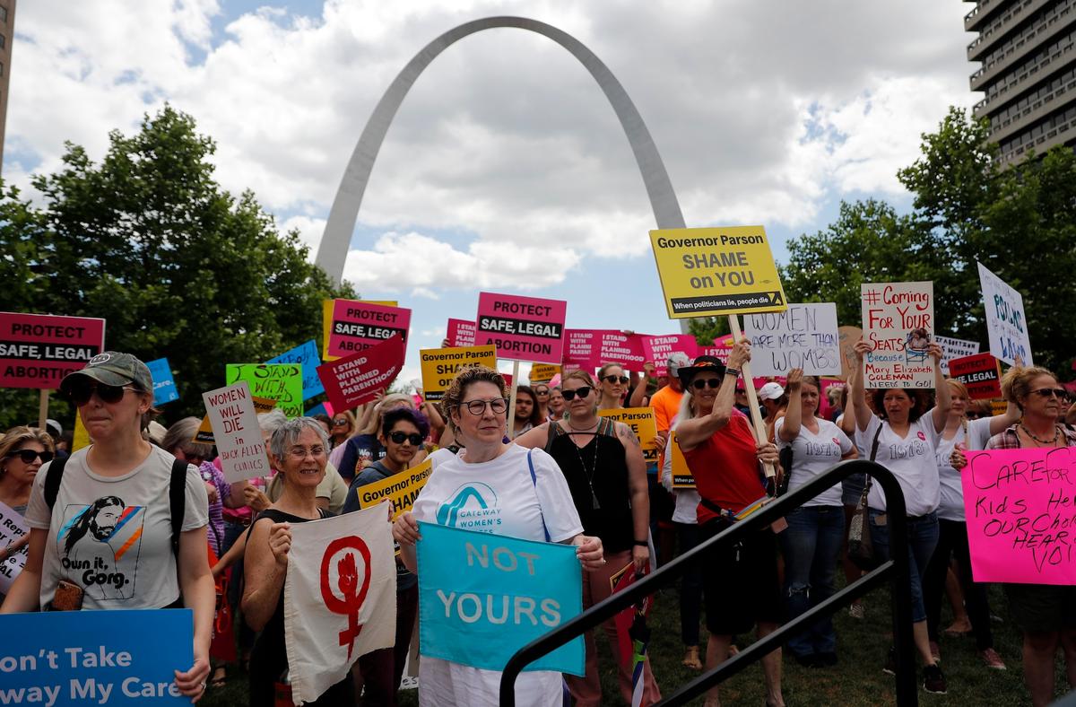Missouri Judge Blocks Ballot Measure to Enshrine Abortion in State Constitution
