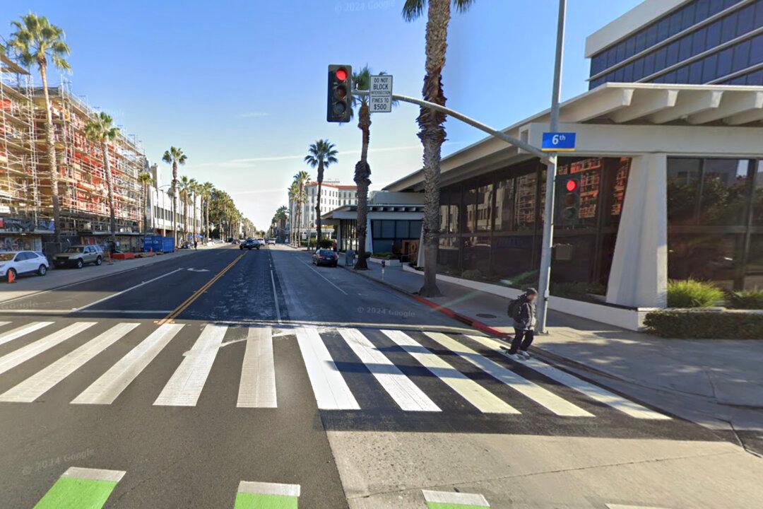 Homeless Man Stabbed to Death Near Santa Monica Park