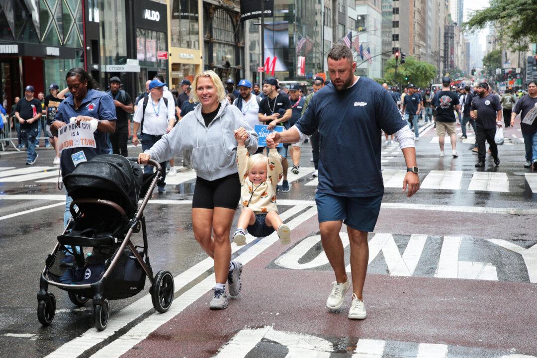 Unions Take to New York City Streets to Celebrate US Workers