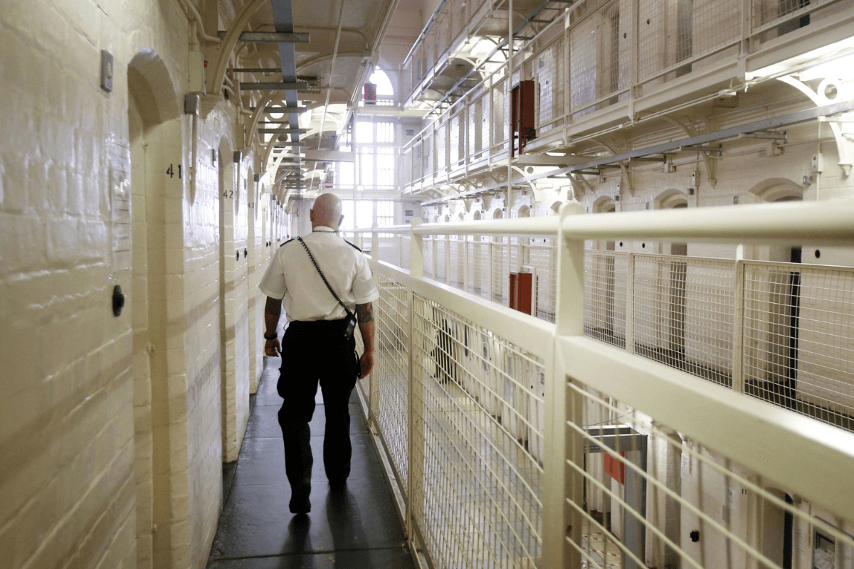 1,700 Prisoners to Be Released Early, Says Minister
