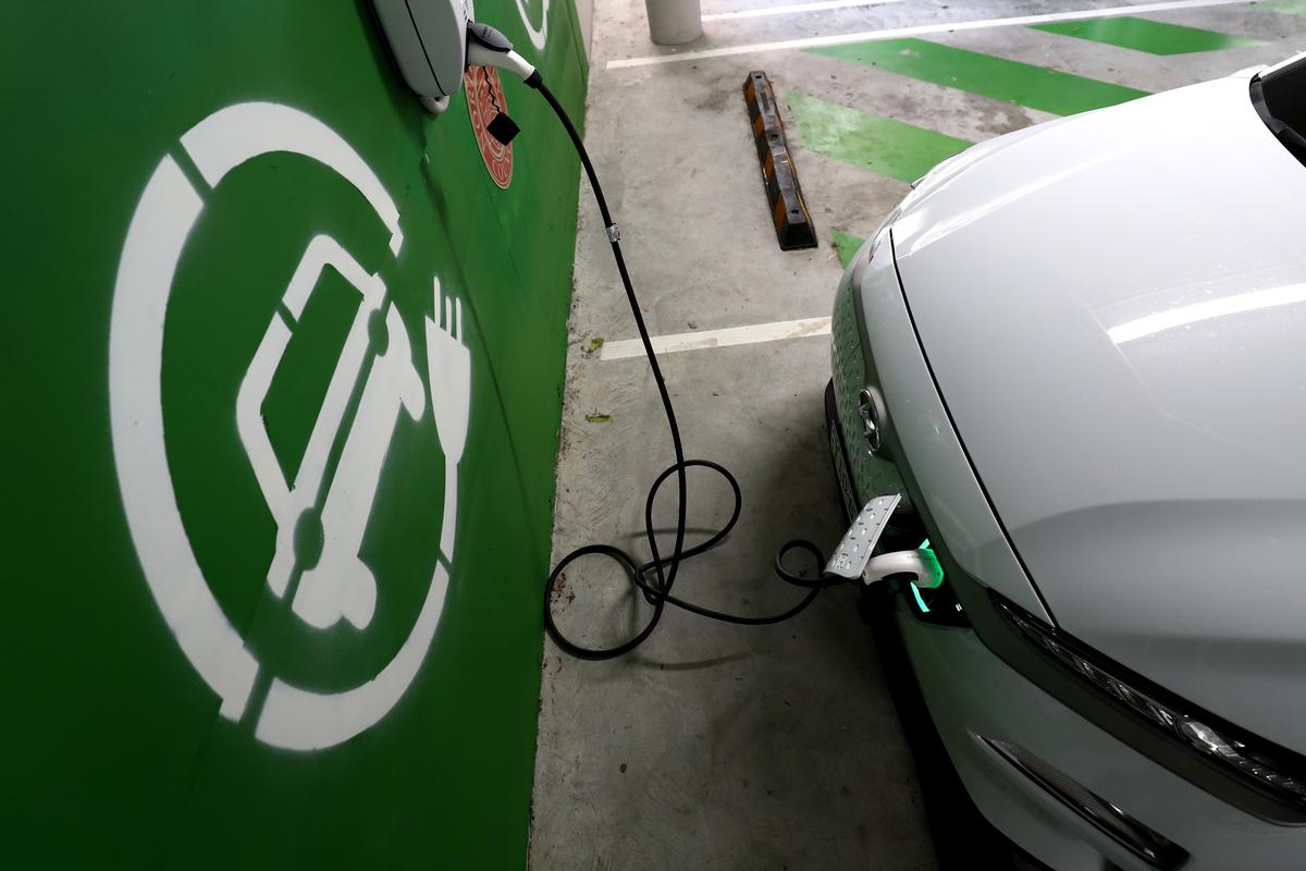 Public EV Networks Used Only 2 Percent of the Time: Janus CEO