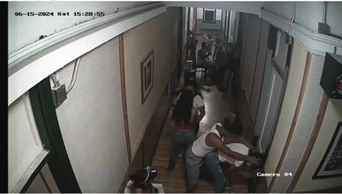 Abbott: Texas Is the ‘Wrong State’ for Venezuelan Gang to Set Up Criminal Operations