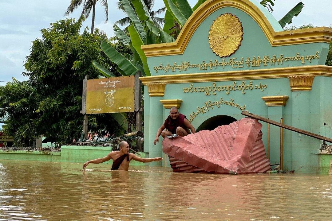 Floods in Burma Leave 19 Dead, Displace Thousands