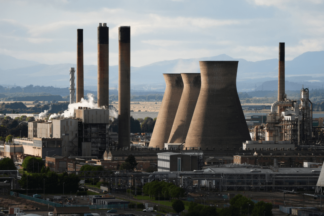 Only Oil Refinery in Scotland Closes With 400 Jobs Lost