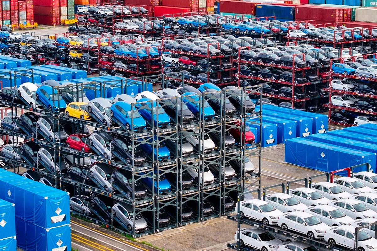 China Vehicle Export Growth to Slow in 2025 Due to EU and US Tariffs