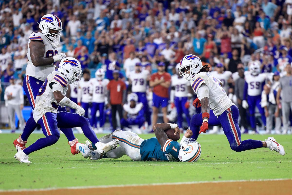 Dolphins’ Tua Tagovailoa Suffers Another Concussion in Buffalo Loss