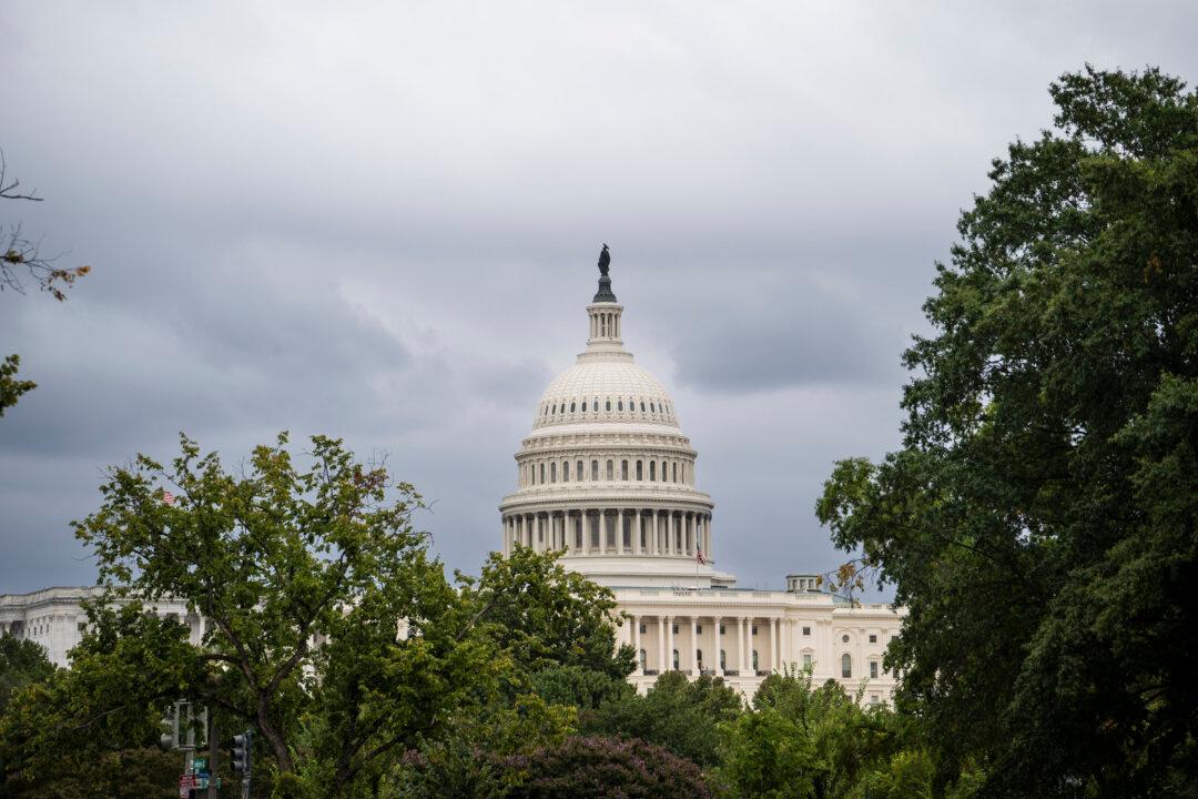 Congress Mulls Boost to Secret Service Funding