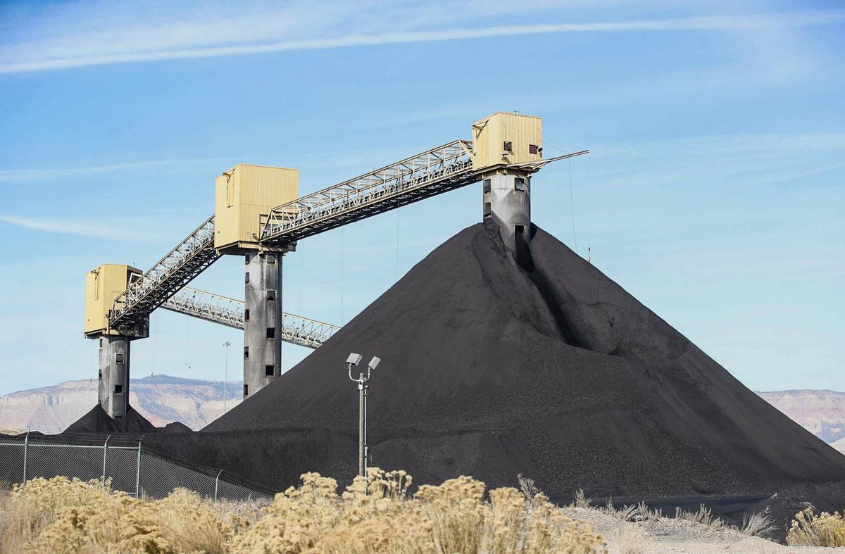 Energy Companies Urge Supreme Court to Block Stricter Rule on Power Plant Emissions