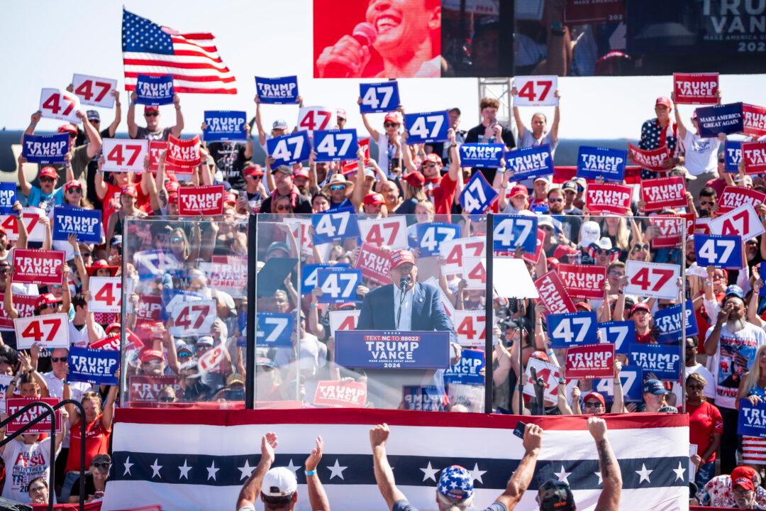 In North Carolina, Trump Vows to Push Congress to Ban Sanctuary Cities