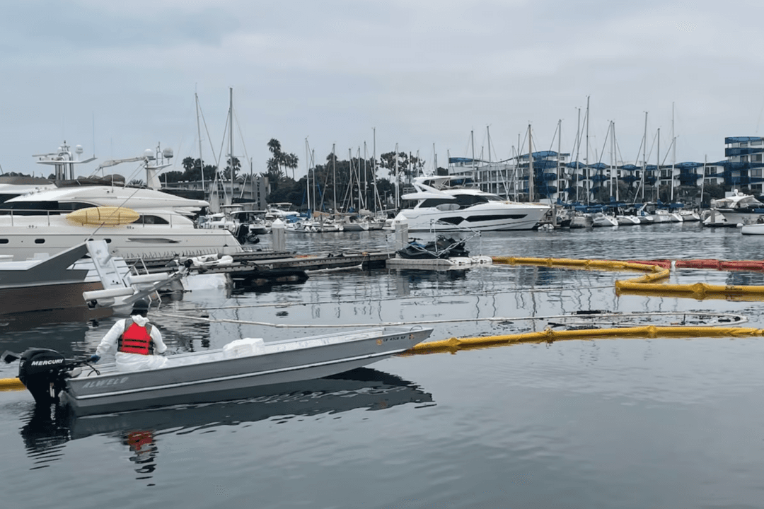 Cleanup Teams Work to Contain Diesel Spill From Boat Fire, Explosion