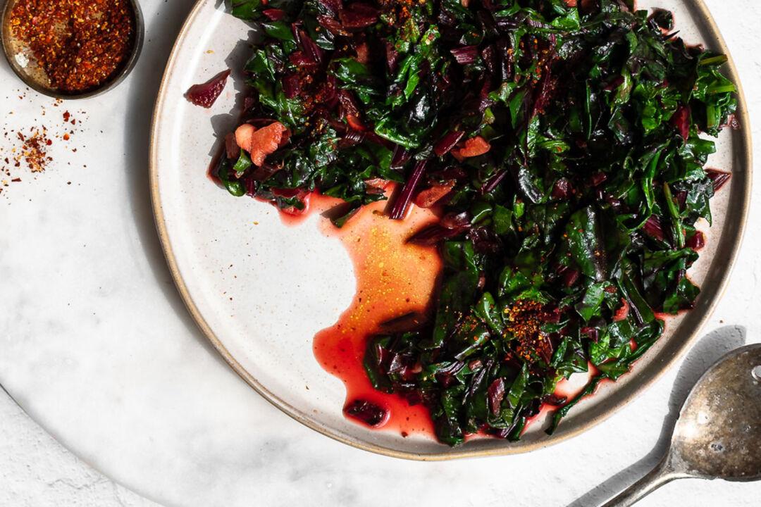 Garlicky Greens With Lemon