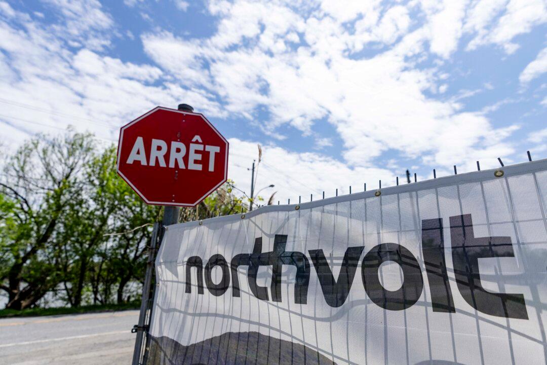 Ottawa Seeking Buyer for Quebec Battery Plant as Parent Company Goes Under