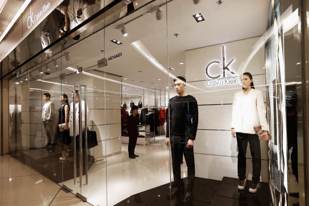 China to Investigate Calvin Klein Owner for Alleged Boycott of Xinjiang Products