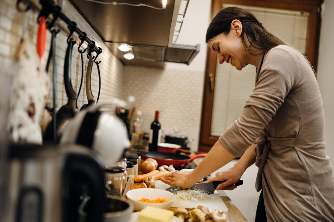 5 Mistakes Beginner Home Cooks Make