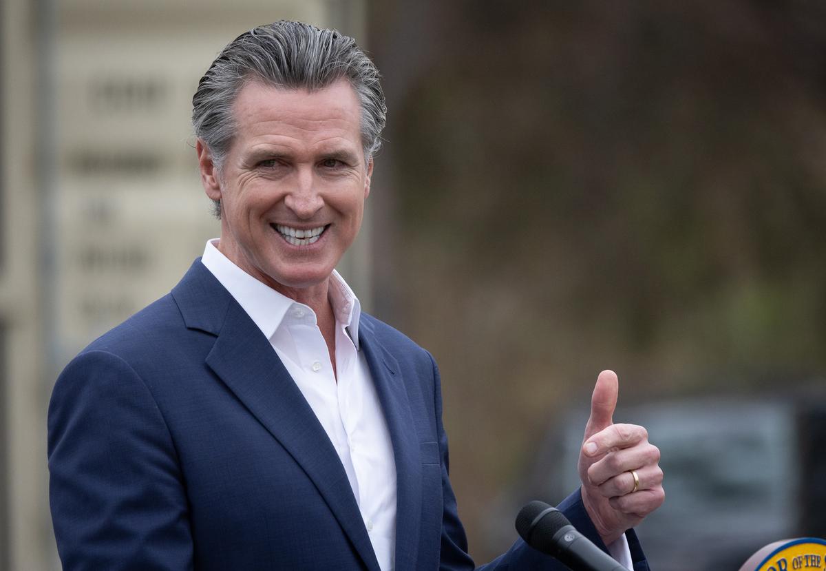 California Governor Signs 22 Bills That Tighten Gun Laws and Aim to Reduce Violence