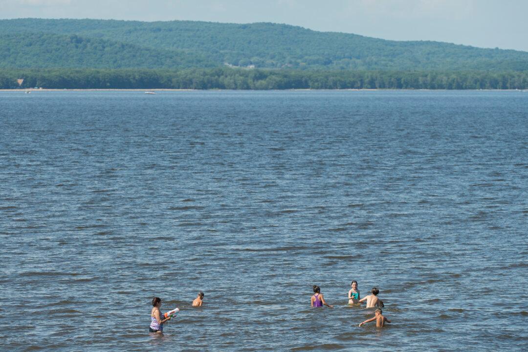 Quebec Seeks Injunction Against Dumping of Contaminated Soil in Kanesatake