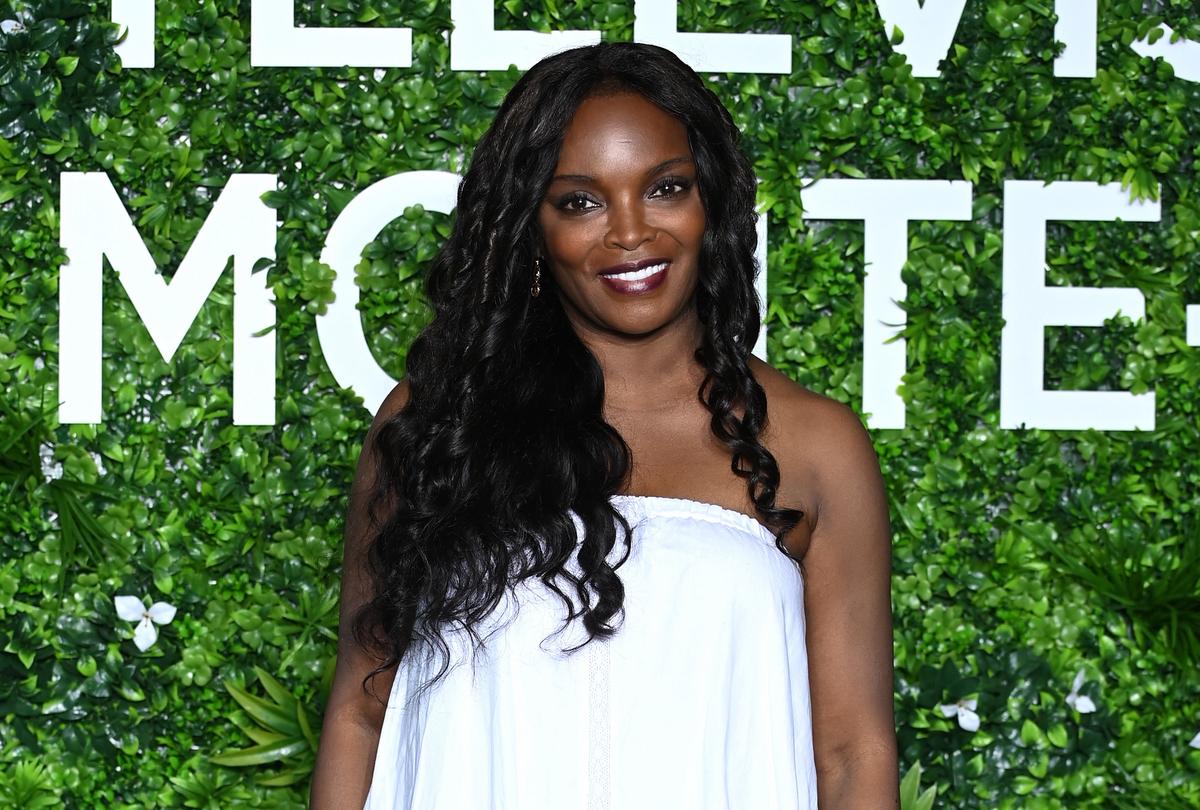 ‘Chicago Med’ Actress on Surviving Cancer With 30 Rounds of Chemotherapy