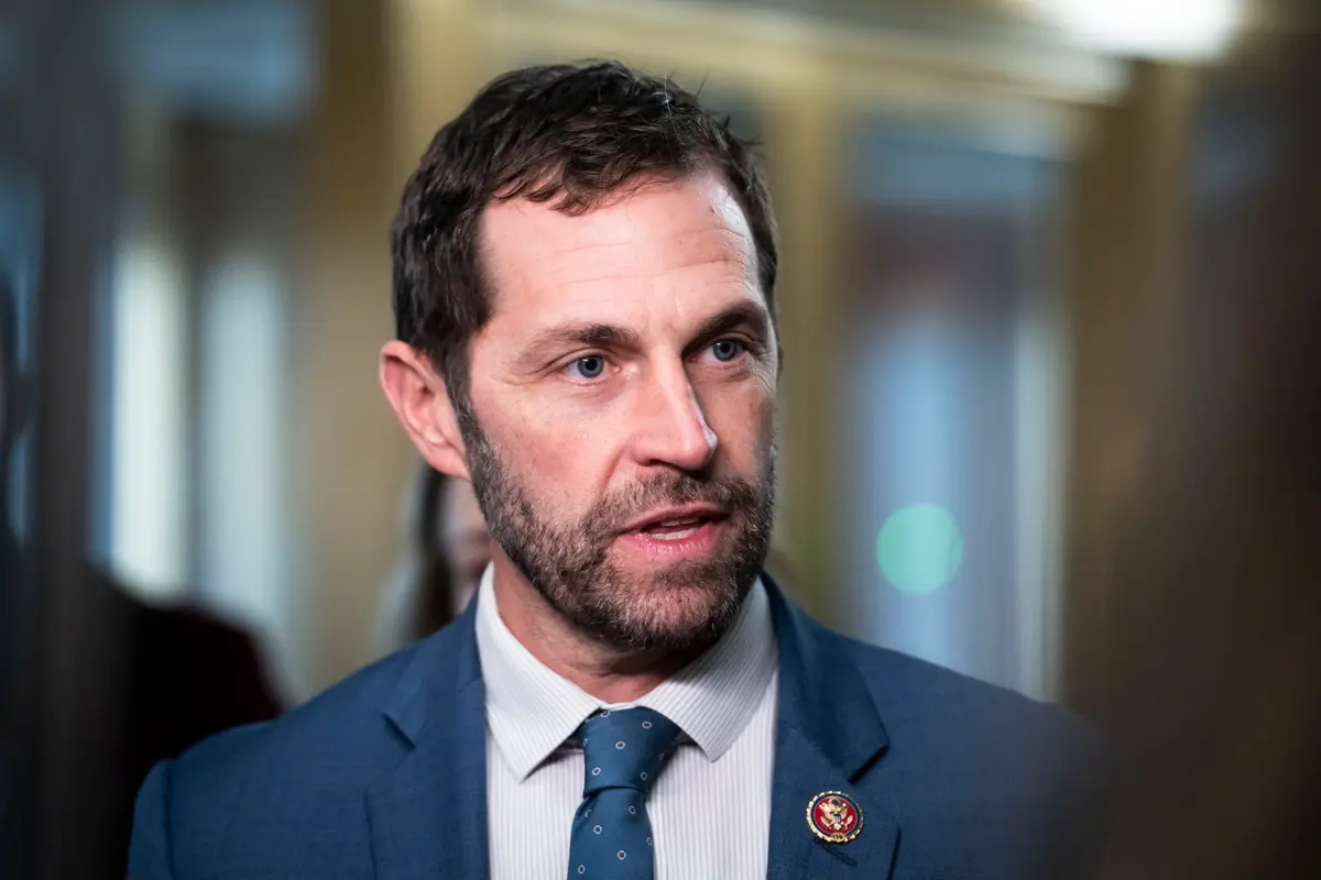 FBI Seeking to Interview Lawmakers in ‘Illegal Orders’ Video thumbnail