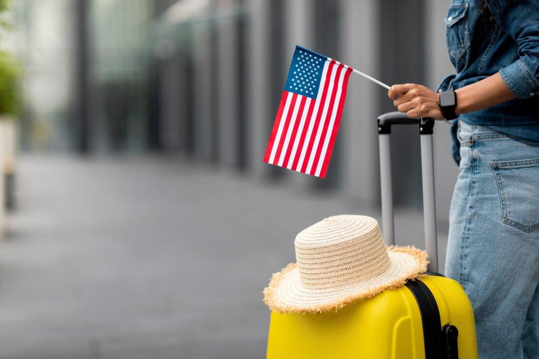 Tips From an Expat Tax Expert: Mistakes to Avoid When Filing Taxes as an Expat