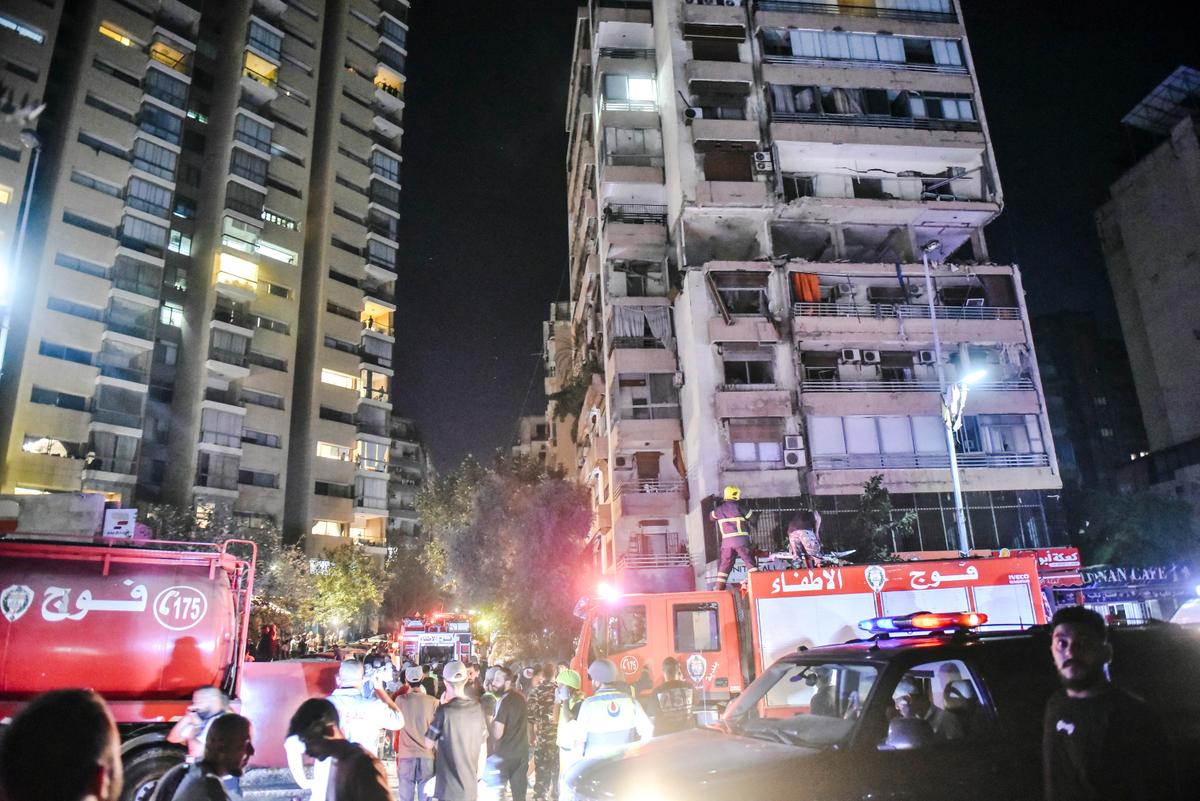 Israeli Strikes Kill Hamas Leader in Lebanon