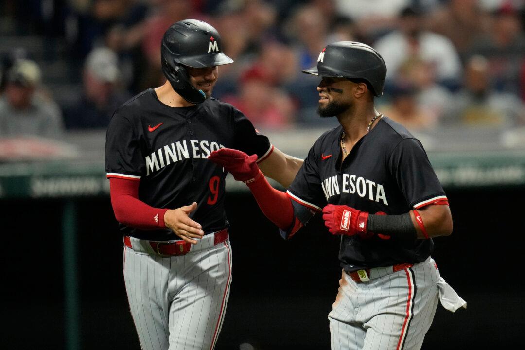 Willi Castro Hits a 2-run Homer, Twins Down Guardians 4-1 to Stay Locked Into AL Wild-Card Spot