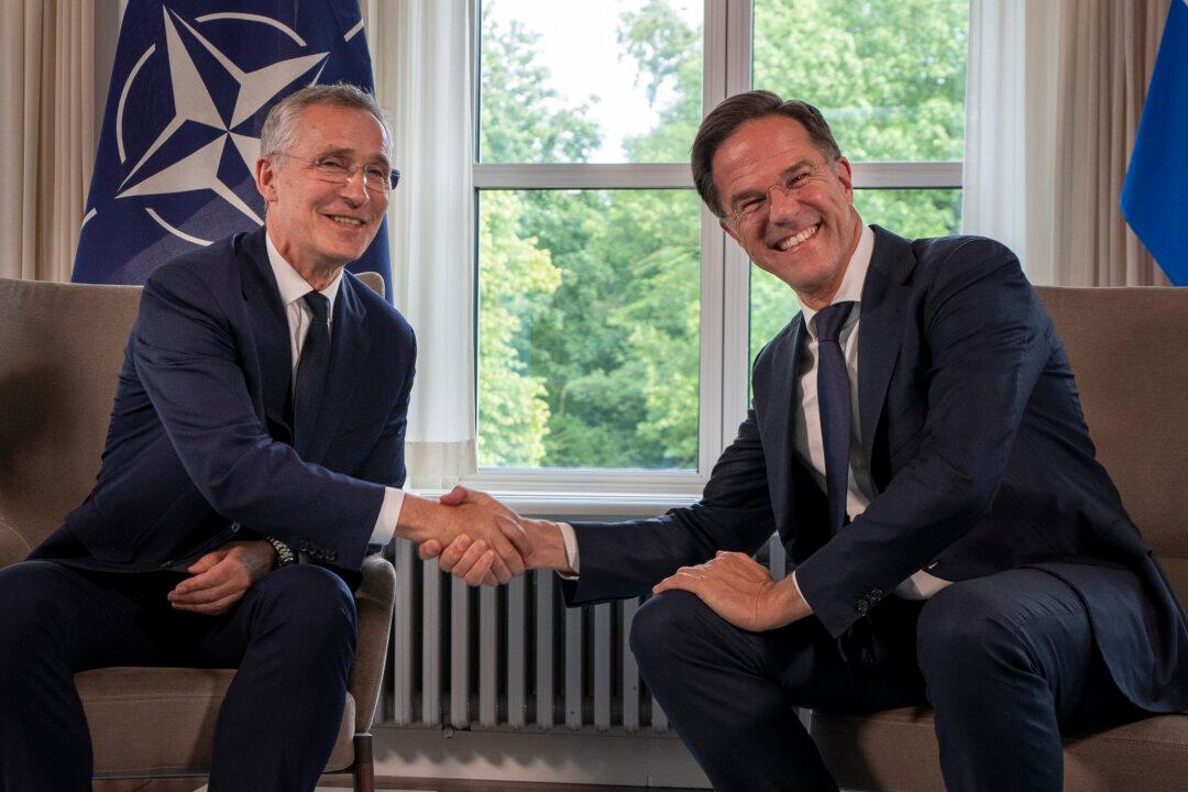 Stoltenberg Leaves NATO Role With Warning About ‘Reckless Russian Rhetoric’
