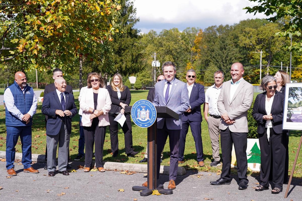 Skoufis Secures $2 Million for Pools and Splash Pads in Orange County