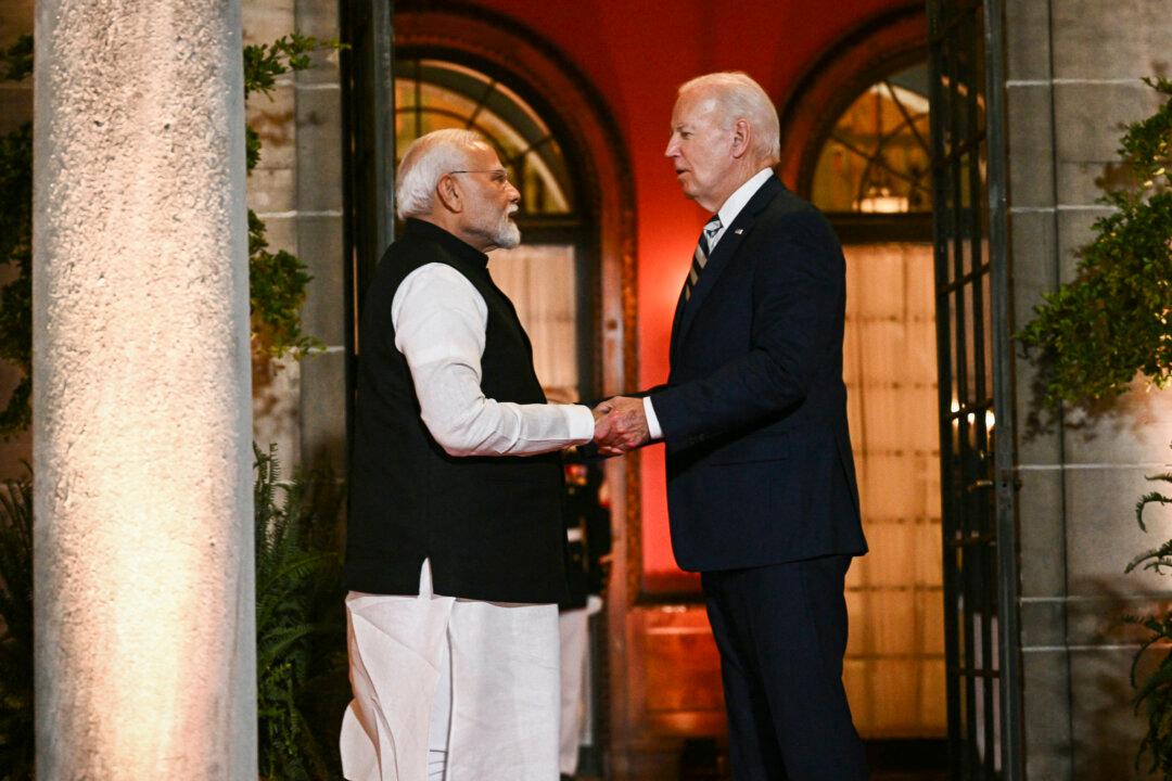 US–India Semiconductor Deal Aims to Thwart Global Supply Chain Disruption: Experts