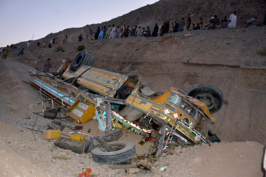 Bus Full of Wedding Guests Plunges Into Ravine in Southwestern Pakistan, Killing 7