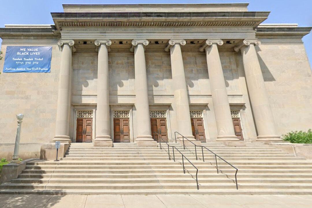 Minnesota Man Arrested After Allegedly Threatening to ‘Shoot Up’ Synagogue