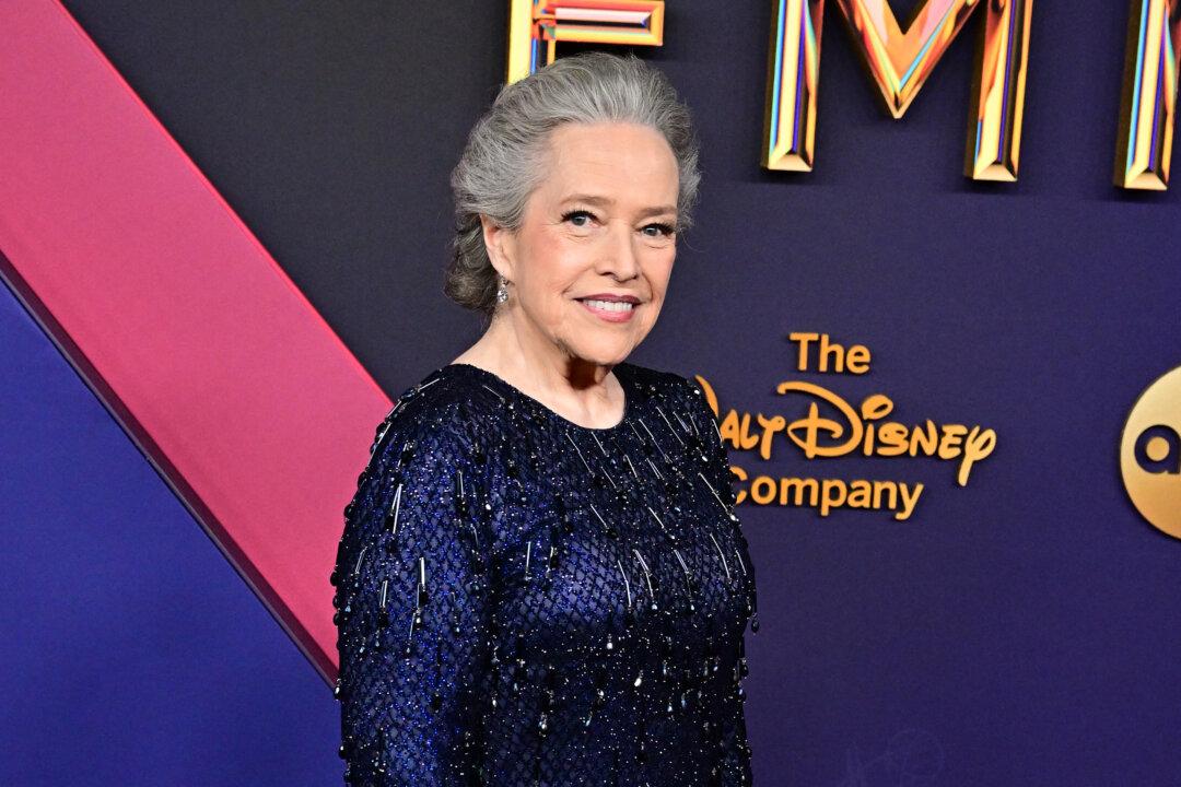 Kathy Bates Recalls Her Mother’s Surprising Response to ‘Misery’ Oscar Win