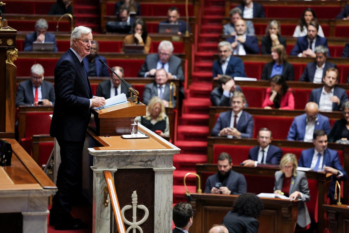 French Government Announces 60 Billion Euro Spending Cuts and Tax Hikes to Tackle Deficit