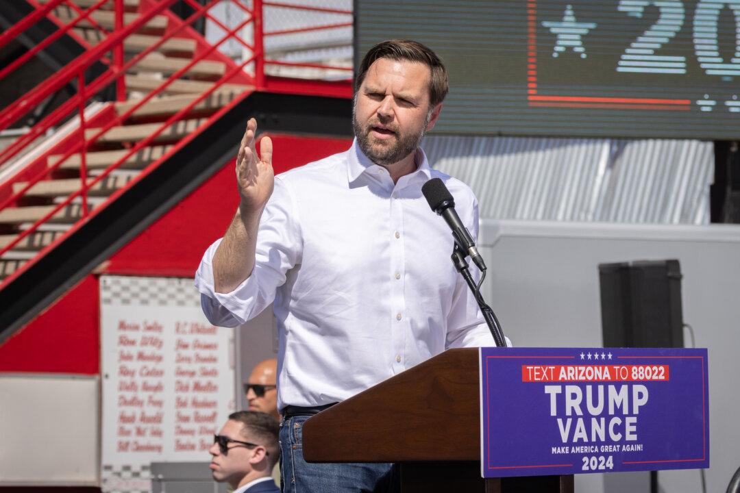 Vance Confirms Chinese Hackers Breached His Phone